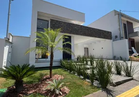 Foto 1 de Casa com 3 Quartos à venda, 150m² em Jardins Barcelona, Senador Canedo