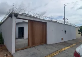 Foto 1 de Casa com 3 Quartos à venda, 138m² em Residencial Talismã, Goiânia