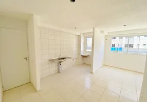 Foto 1 de Apartamento com 2 Quartos para alugar, 46m² em Tamatanduba, Eusébio