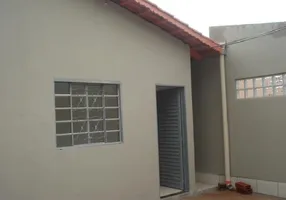 Foto 1 de Casa com 2 Quartos à venda, 60m² em Loteamento Solar Santa Rita, Goiânia