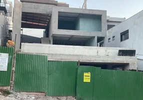 Foto 1 de Casa de Condomínio com 3 Quartos à venda, 350m² em Paiol Velho, Santana de Parnaíba