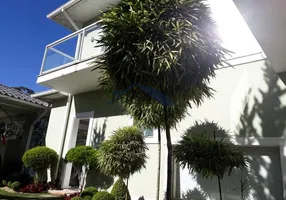 Foto 1 de Casa com 5 Quartos à venda, 380m² em Mosela, Petrópolis