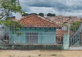 Foto 1 de Casa com 2 Quartos à venda, 138m² em Vila Bianchi, Bragança Paulista