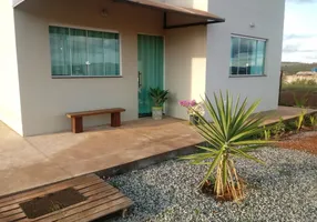 Foto 1 de Casa com 2 Quartos à venda, 100m² em Balneario Água Limpa, Nova Lima