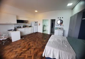 Foto 1 de Kitnet com 1 Quarto à venda, 40m² em Copacabana, Rio de Janeiro