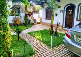 Foto 1 de Casa com 3 Quartos à venda, 241m² em Teresópolis, Porto Alegre