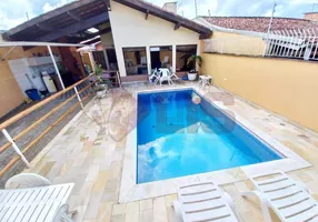 Foto 1 de Casa com 3 Quartos à venda, 135m² em Praia Das Palmeiras, Caraguatatuba