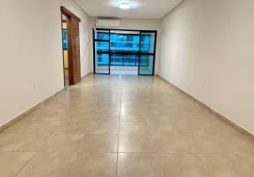 Foto 1 de Apartamento com 3 Quartos para alugar, 136m² em Pompeia, Santos