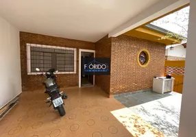 Foto 1 de Casa com 2 Quartos para alugar, 167m² em Vila Junqueira, Atibaia