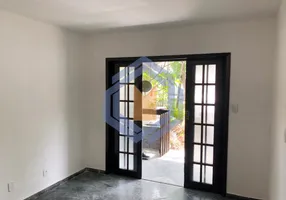 Foto 1 de Casa de Condomínio com 2 Quartos para alugar, 119m² em Sapê, Niterói
