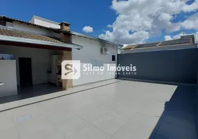 Foto 1 de Casa com 3 Quartos à venda, 180m² em Alto Umuarama, Uberlândia