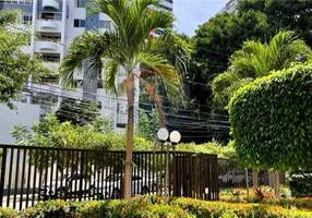 Foto 1 de Apartamento com 2 Quartos para alugar, 73m² em Itaigara, Salvador