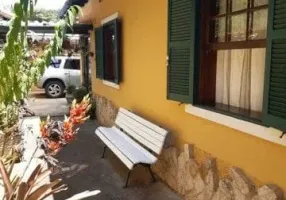 Foto 1 de Casa com 4 Quartos à venda, 280m² em Pedro do Rio, Petrópolis