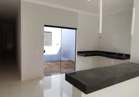 Foto 1 de Casa com 2 Quartos à venda, 70m² em Laranjeiras, Uberlândia