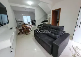 Foto 1 de Casa com 3 Quartos para venda ou aluguel, 170m² em Balneario Copacabana, Caraguatatuba