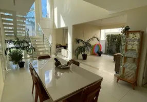 Foto 1 de Casa de Condomínio com 4 Quartos à venda, 251m² em Nova Parnamirim, Parnamirim