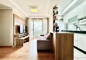 Foto 1 de Apartamento com 3 Quartos à venda, 66m² em Aurora, Londrina