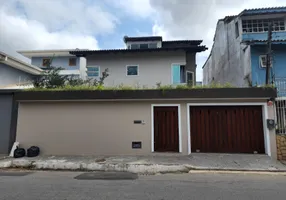 Foto 1 de Casa com 3 Quartos à venda, 220m² em Jardim Santo Antonio, Macaé