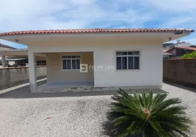 Foto 1 de Casa com 2 Quartos à venda, 80m² em Armacao Da Piedade, Governador Celso Ramos