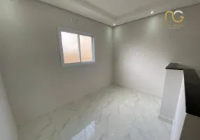 Foto 1 de Casa de Condomínio com 2 Quartos à venda, 52m² em Vila Caicara, Praia Grande