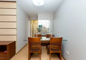 Foto 1 de Apartamento com 3 Quartos para alugar, 61m² em Água Verde, Curitiba