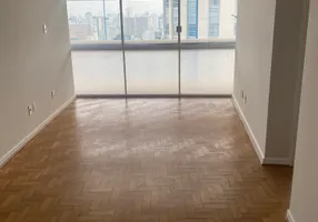 Foto 1 de Apartamento com 1 Quarto para alugar, 30m² em República, São Paulo