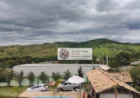 Foto 1 de Fazenda/Sítio com 3 Quartos à venda, 1250m² em Barreiro Rural, Taubaté