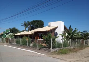Foto 1 de Casa com 3 Quartos à venda, 450m² em Ressacada, Garopaba