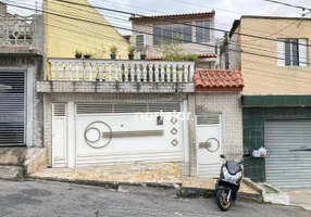 Foto 1 de Sobrado com 3 Quartos à venda, 302m² em Vila Fanton, São Paulo