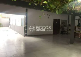 Foto 1 de Casa com 3 Quartos à venda, 158m² em Jardim Europa, Uberlândia