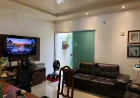 Foto 1 de Casa com 3 Quartos à venda, 300m² em Pedreira, Belém