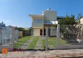 Foto 1 de Casa com 3 Quartos para alugar, 174m² em Coqueiros, Florianópolis