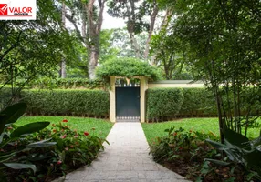 Foto 1 de Casa com 6 Quartos para venda ou aluguel, 554m² em Jardim Guedala, São Paulo