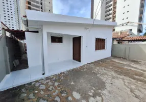 Foto 1 de Casa com 3 Quartos para alugar, 160m² em João Agripino, João Pessoa