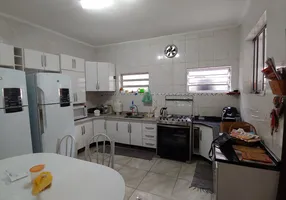 Foto 1 de Sobrado com 5 Quartos à venda, 220m² em Aclimação, São Paulo