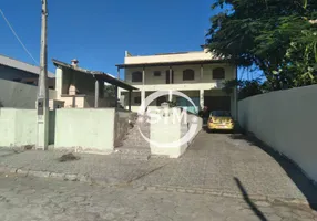 Foto 1 de Casa de Condomínio com 3 Quartos à venda, 200m² em Jardim Pero, Cabo Frio