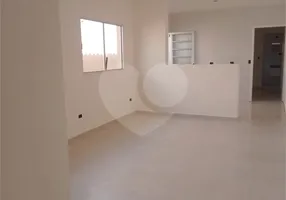 Foto 1 de Casa com 2 Quartos à venda, 90m² em Reneville, Mairinque