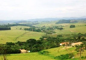 Foto 1 de Fazenda/Sítio à venda, 2000m² em Espirito Santo, Paraibuna