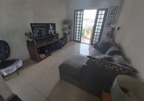 Foto 1 de Sobrado com 2 Quartos à venda, 70m² em Olinda, Nilópolis