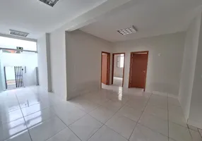 Foto 1 de Casa com 4 Quartos para alugar, 136m² em Santa Tereza, Belo Horizonte
