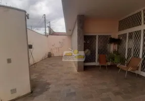 Foto 1 de Casa com 5 Quartos à venda, 292m² em Estados Unidos, Uberaba