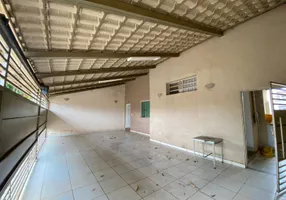 Foto 1 de Casa com 3 Quartos à venda, 151m² em Santa Genoveva, Goiânia