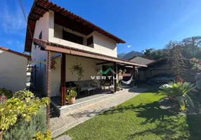 Foto 1 de Casa com 3 Quartos à venda, 239m² em Granja Comary, Teresópolis