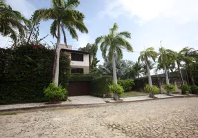 Foto 1 de Sobrado com 4 Quartos à venda, 350m² em De Lourdes, Fortaleza