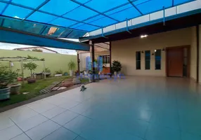 Foto 1 de Casa com 3 Quartos à venda, 220m² em Jardim Vila Boa, Goiânia