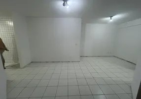 Foto 1 de Kitnet com 1 Quarto para alugar, 40m² em Pina, Recife