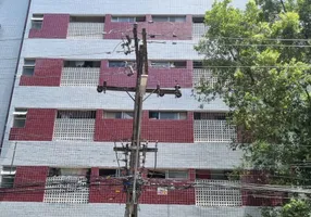 Foto 1 de Apartamento com 4 Quartos para alugar, 115m² em Espinheiro, Recife