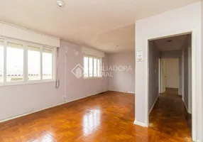 Foto 1 de Apartamento com 3 Quartos à venda, 69m² em Rio Branco, Porto Alegre