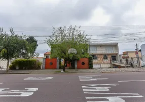 Foto 1 de Casa com 2 Quartos à venda, 381m² em Centro, Curitiba