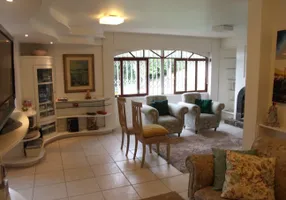 Foto 1 de Casa de Condomínio com 6 Quartos à venda, 286m² em Sambaqui, Florianópolis